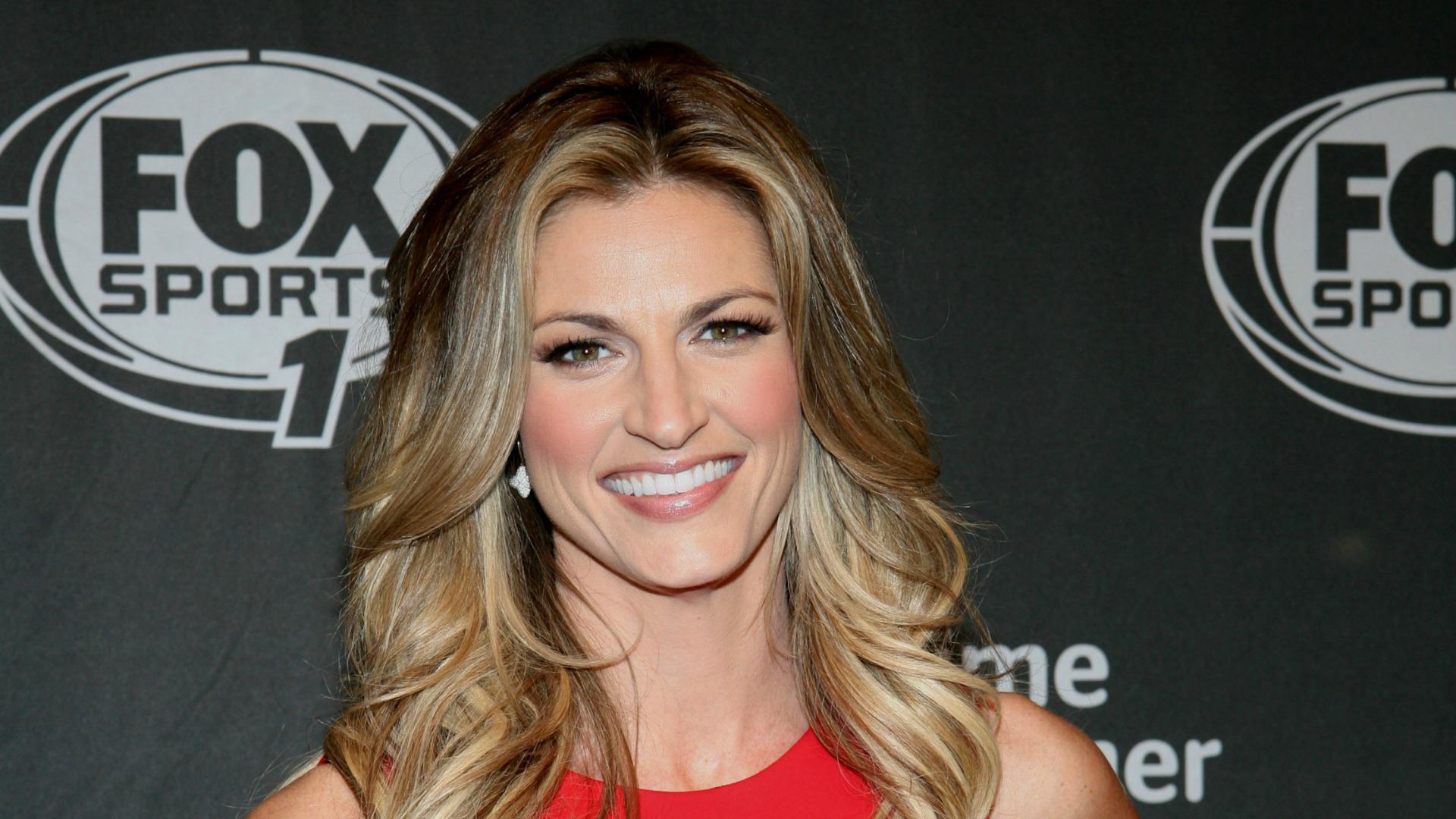 Sports Alums Erin Andrews - UF College of Journalism and Communications