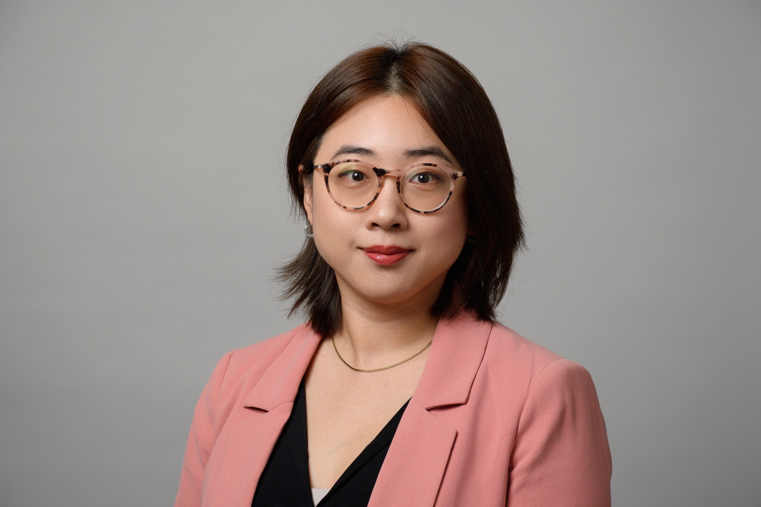 Faculty Member Cen April Yue