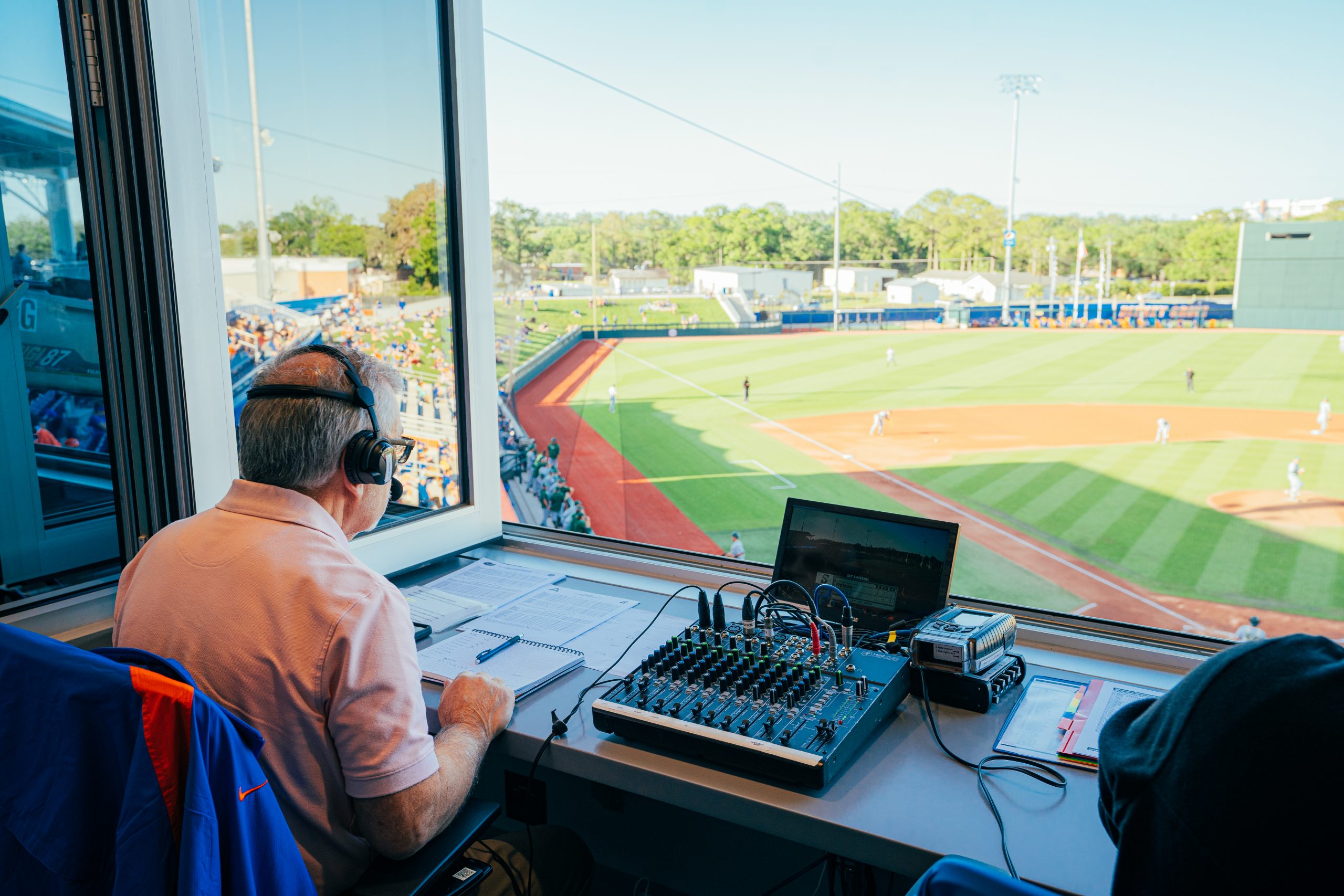 Retiring WRUF Icon Steve Russell Leaving Lasting Impact at UF, CJC